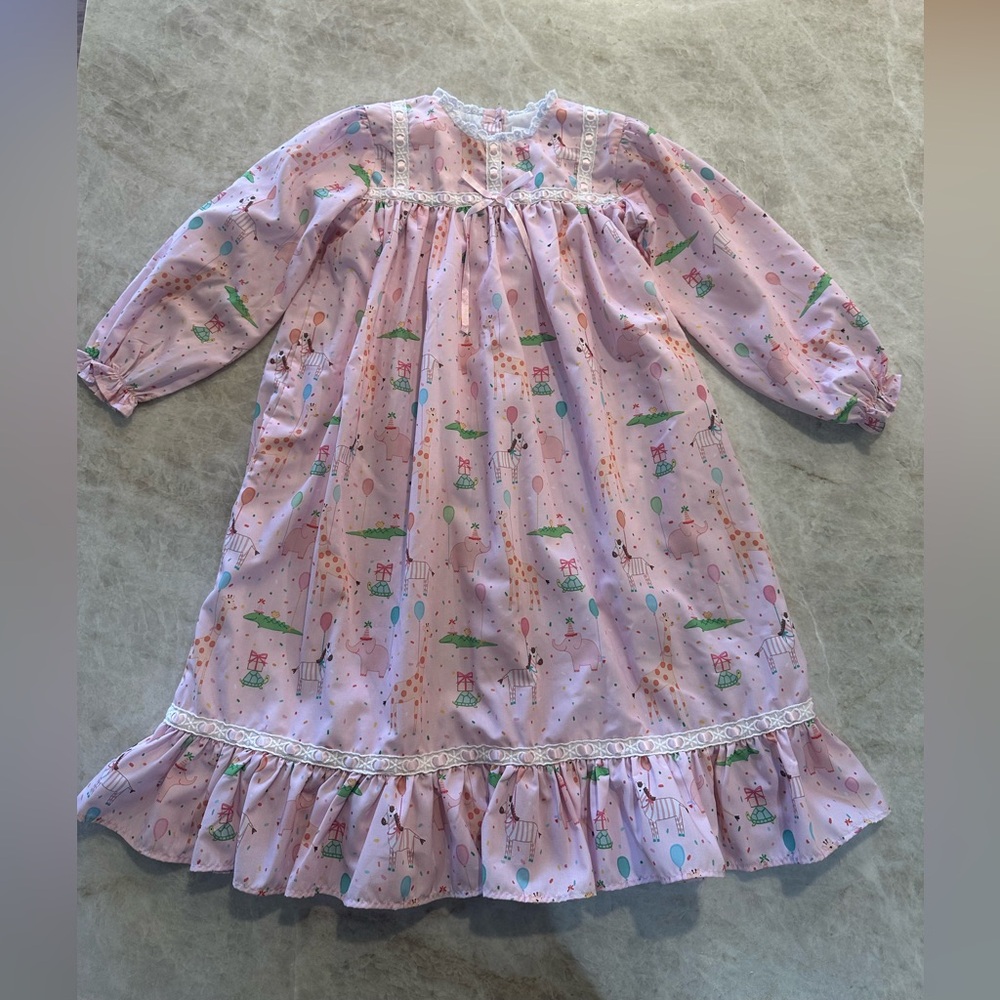 Beautiful Pink Cecil and Lou Girls Nightgown Worn Once!